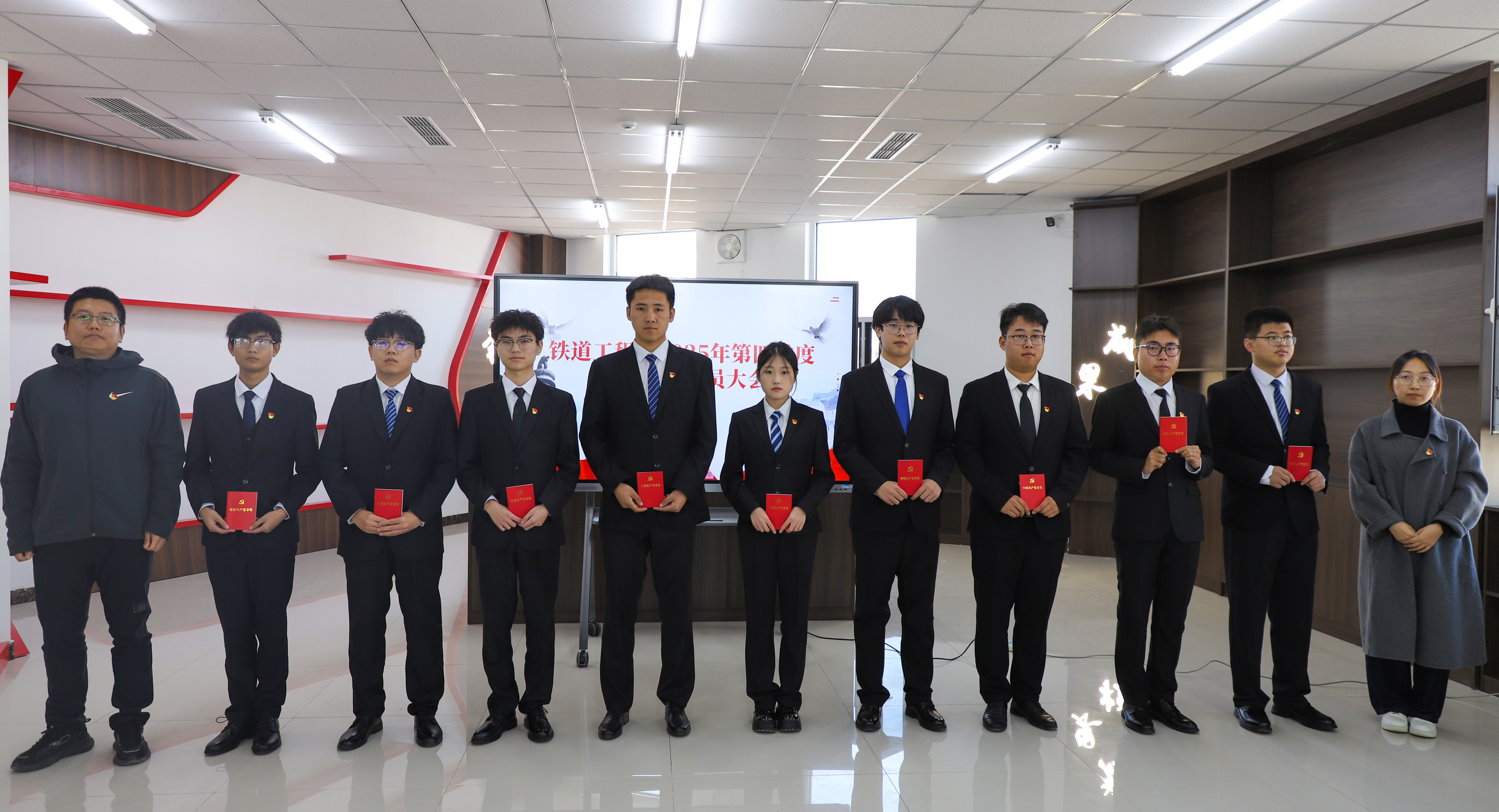 1763019128118030771.jpg 1763019128118030771.jpg